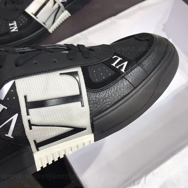 Valentino Garavani VL7N – “Black” - Image 8