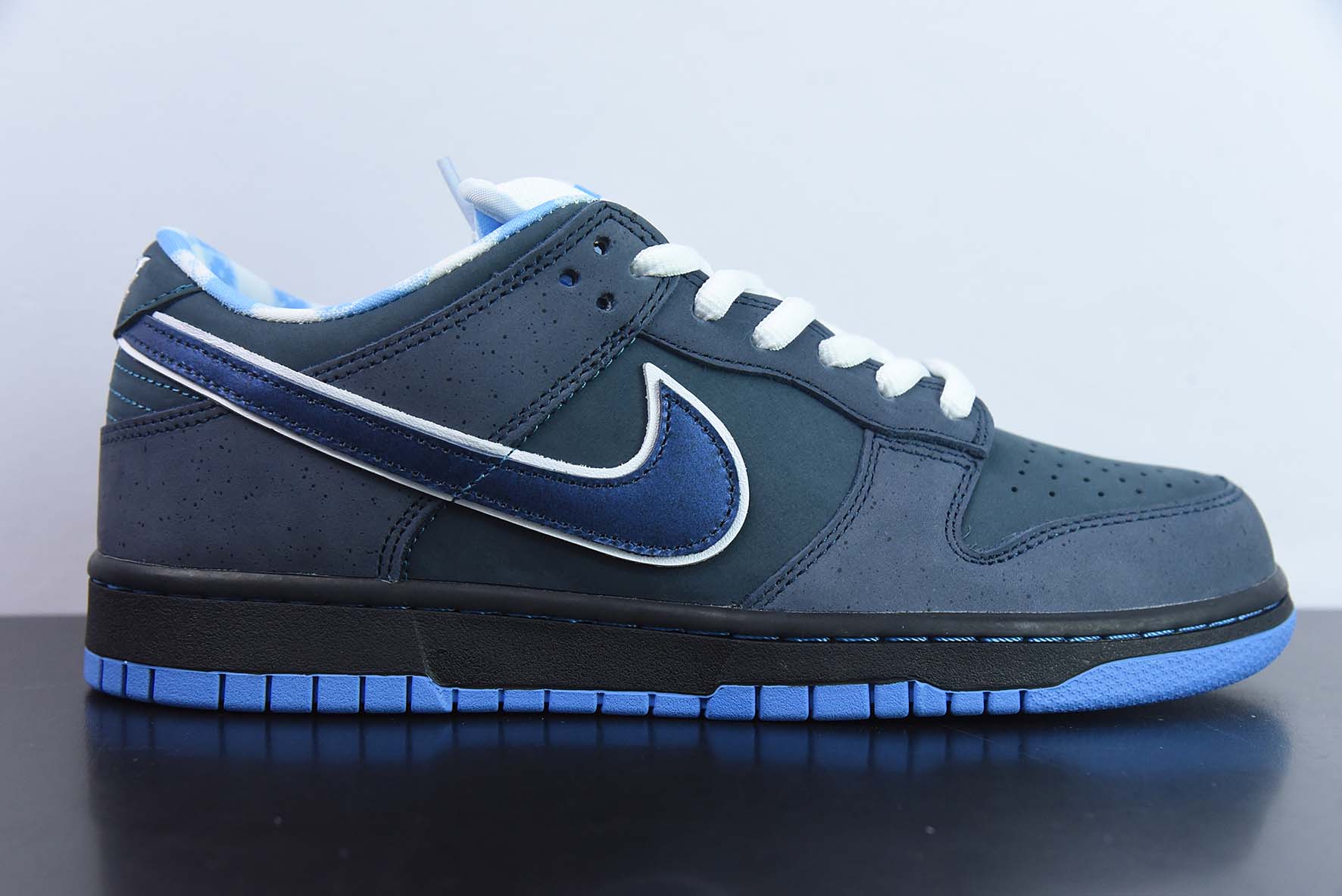 NIKE SB DUNK LOW CONCEPTS – “BLUE LOBSTER”